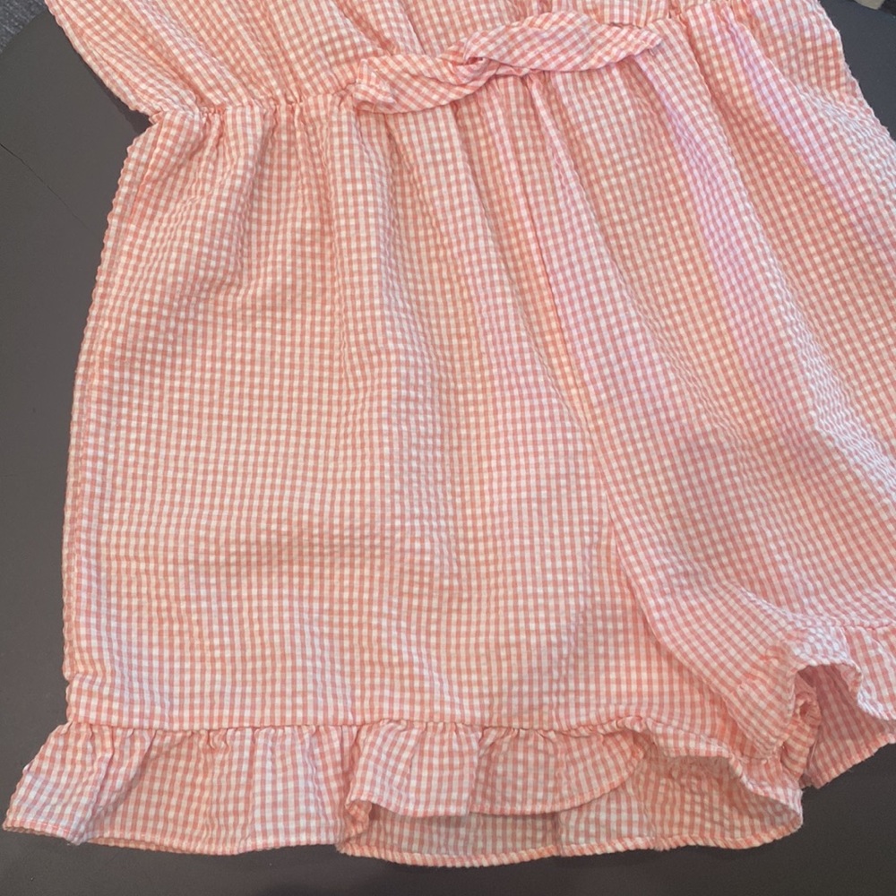 Copper Key Seersucker Romper - pink/white with button closure & ruffles - size M - Picture 3 of 10
